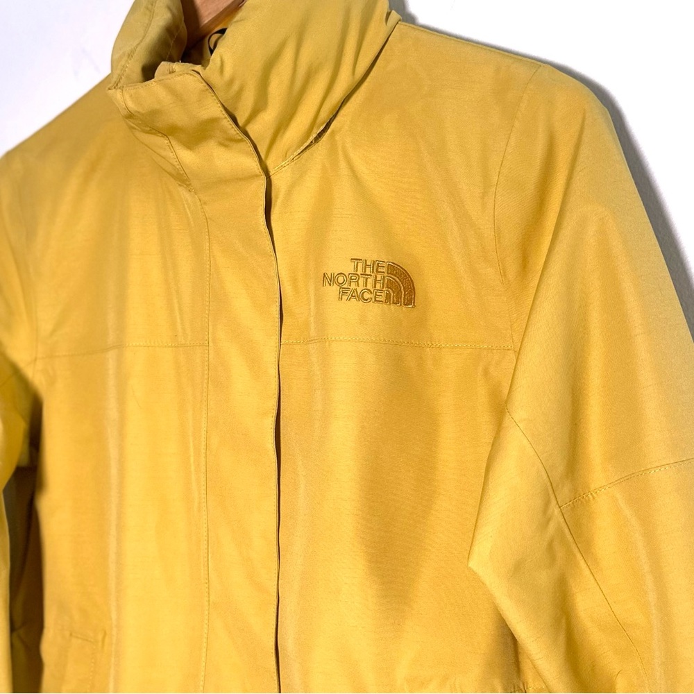 The North Face Women's Westoak Waterproof Trench Coat - Picture 7 of 12